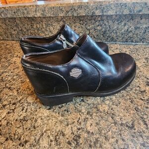 Harley-Davidson Ladies Y2K Zip Black Leather Platform, Size 7